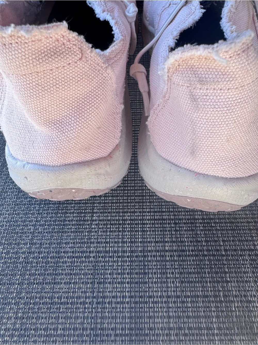 HOLO ECO Men’s blush pink sneaker-SZ 11.5